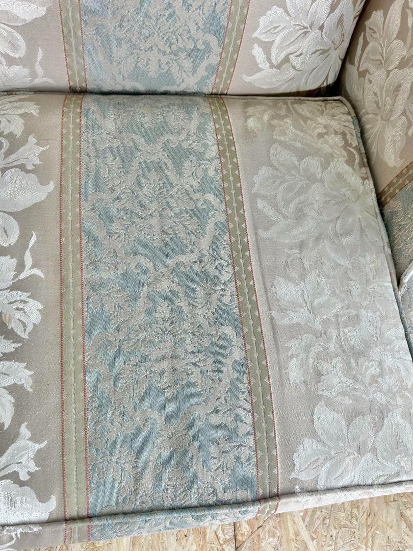 523 チェア イーセンアーレン ソファ 3人 猫脚 クラシック 大塚家具　b