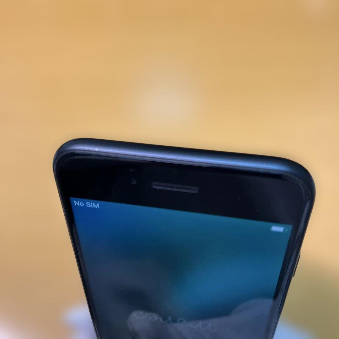 【美品】iPhone SE(第2世代) 64GB ブラック SIMフリー