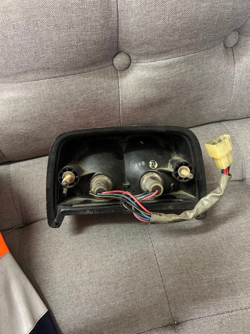 ゼファー400純正テールランプ