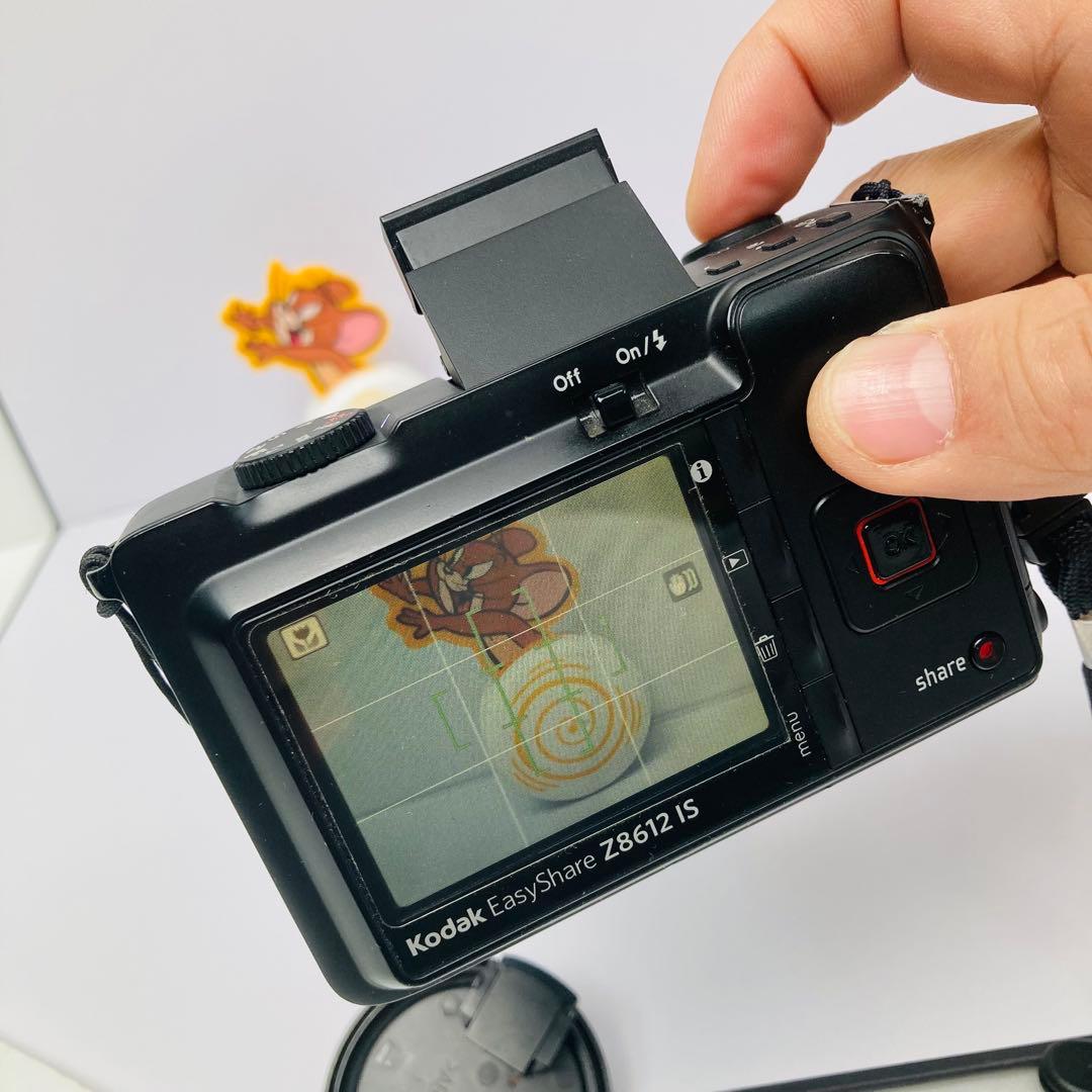 Kodak Z8612 IS コンパクトデジタルカメラ光学12倍36-432mm