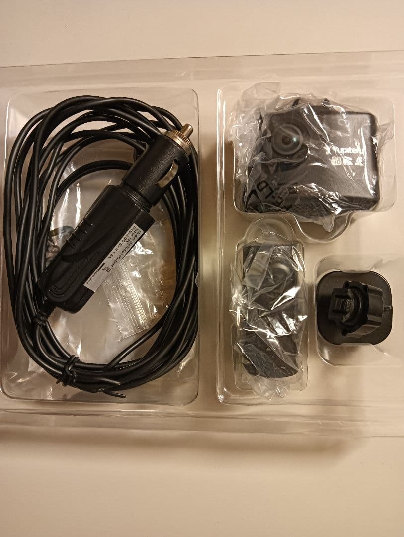 ユピテル　ドライブレコーダー 前後2カメラ WDT510c　おまけ付き