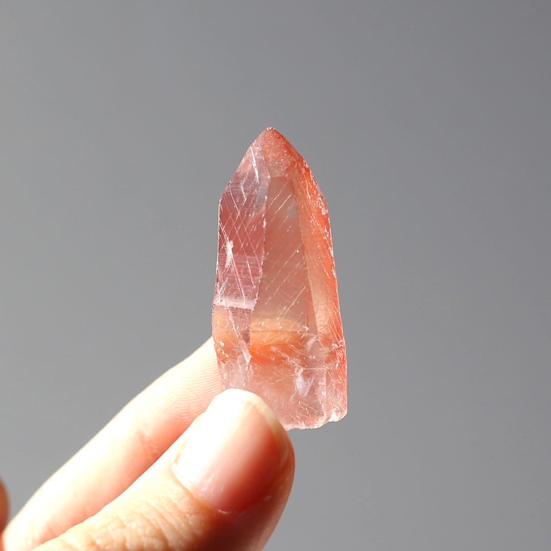 ディープピンクレムリアンシード 天然石 水晶 鉱物 一点物 クォーツ クリスタル