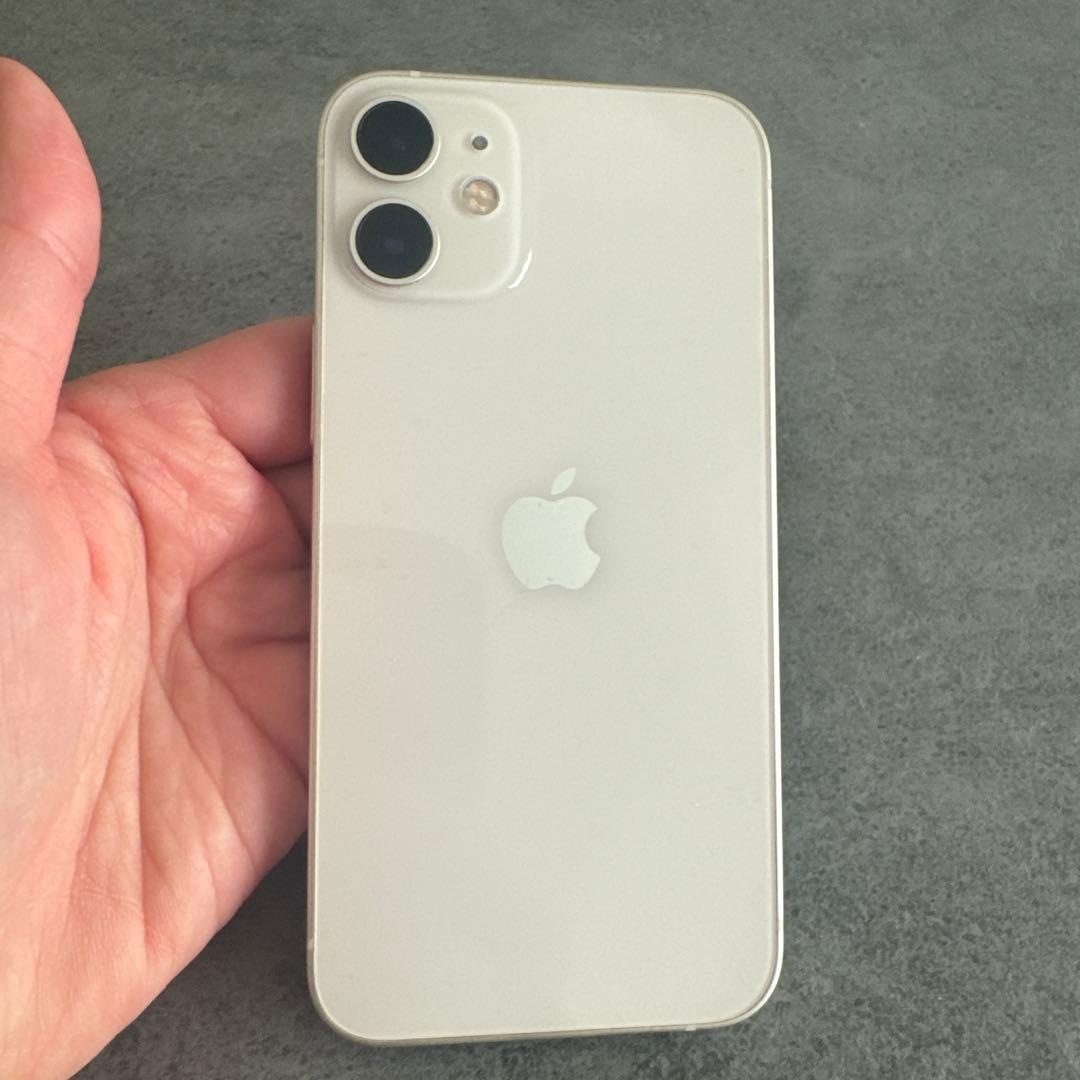 iPhone mini12！128GB！バッテリー容量85%