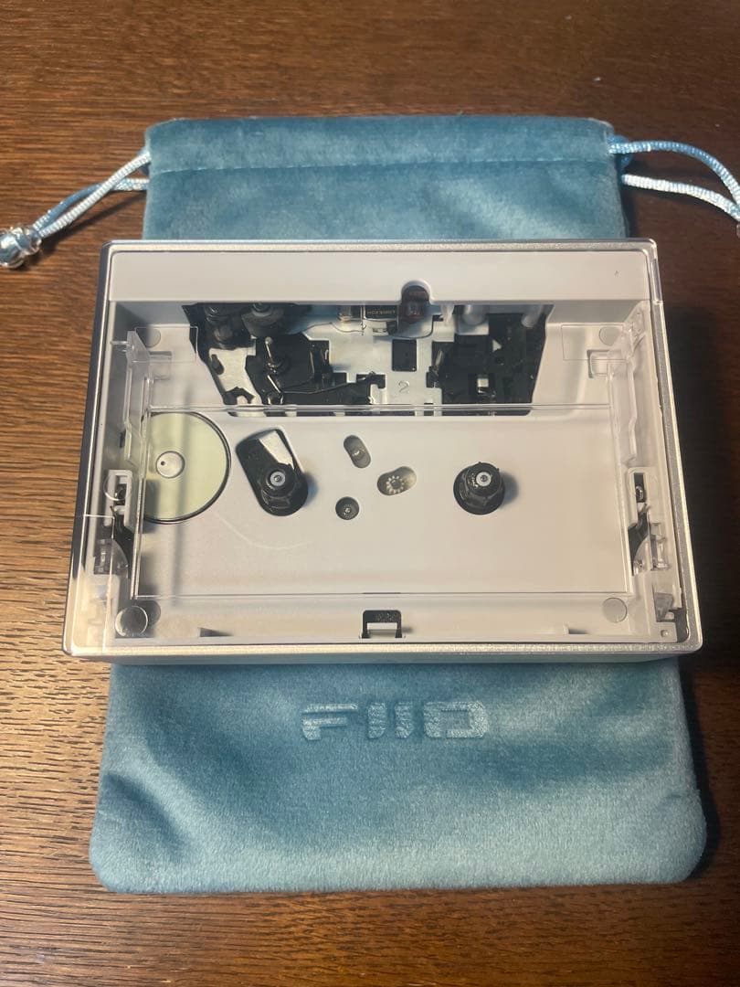 ほぼ新品　FIIO ポータブルカセット CP13 Transparent 透明