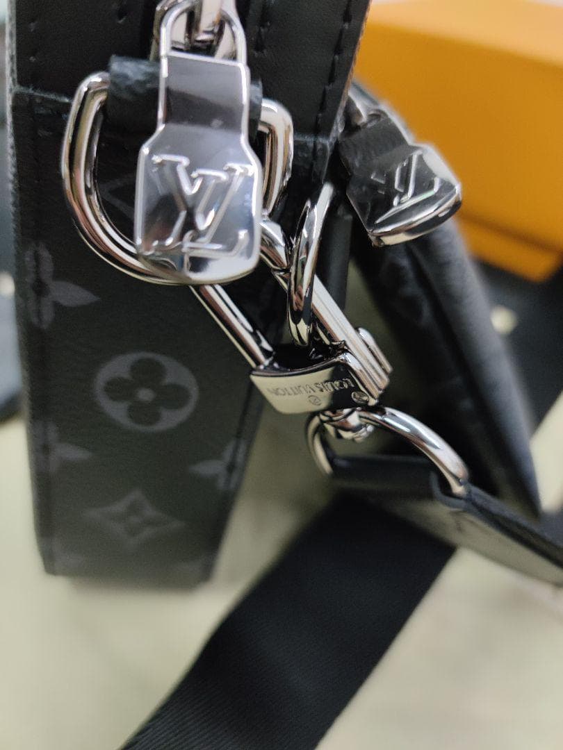 トリオメッセンジャー　ショルダー