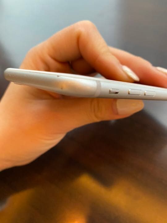 iPhone7 本体