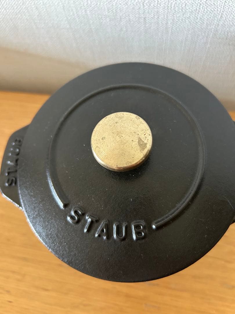 使用品　STAUB ストウブ ラ・ココット de GOHAN 12cm 黒
