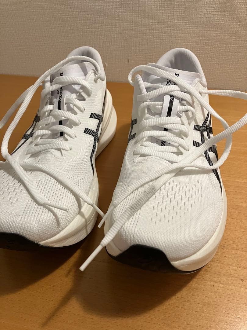 ASICS MAGIC SPEED 4 ホワイト/ブラック 27.5cm