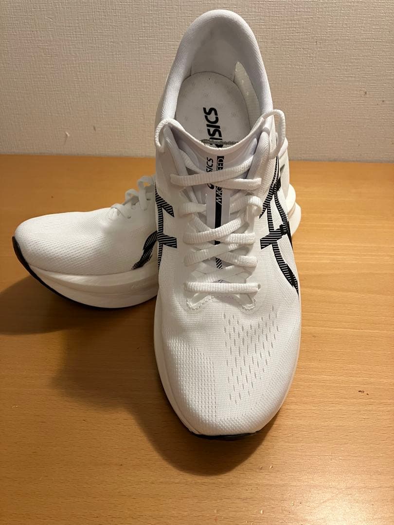 ASICS MAGIC SPEED 4 ホワイト/ブラック 27.5cm
