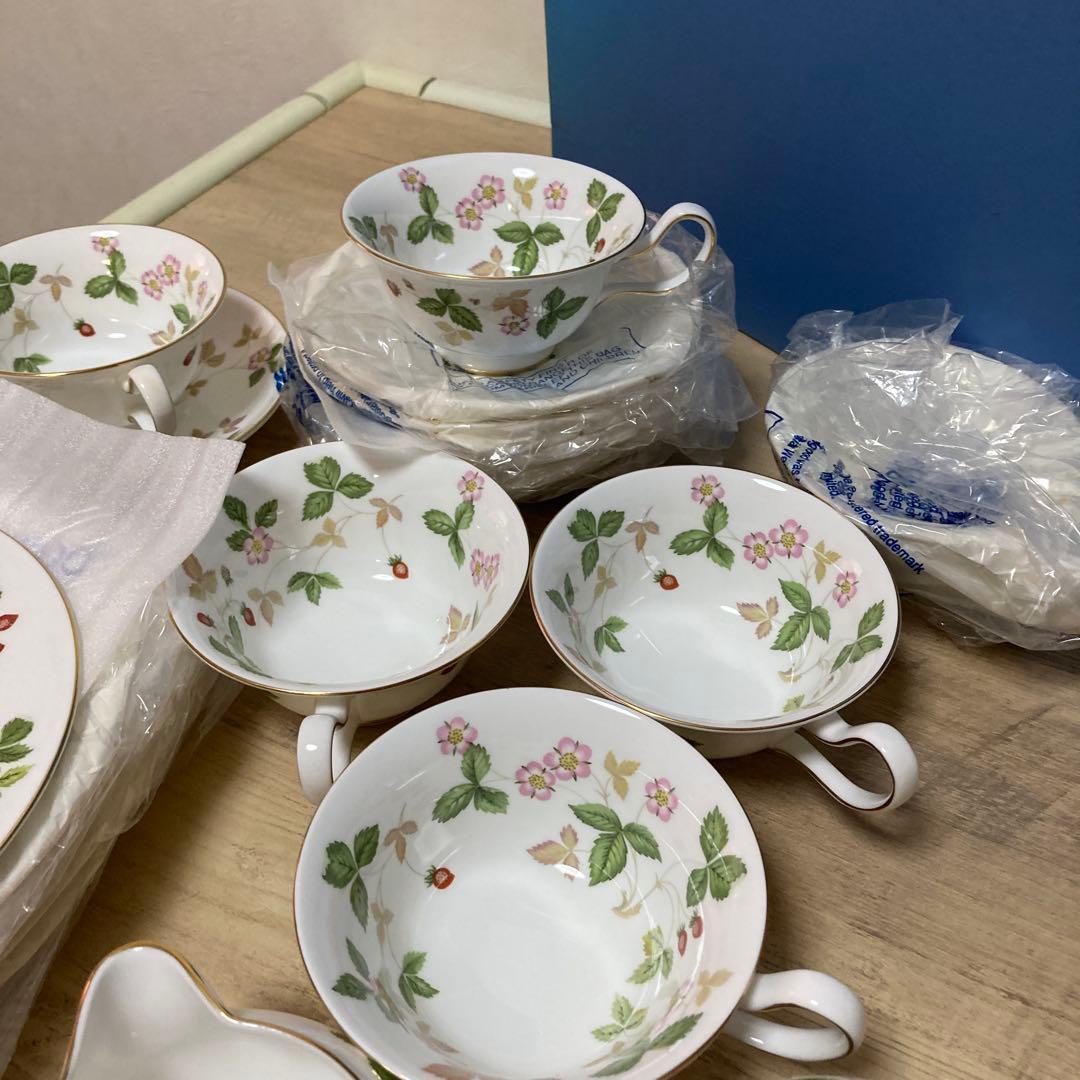 ヌ*オ様 〈ヴィンテージ〉ウェッジウッド　ワイルドストロベリー　カップ＆ソーサー