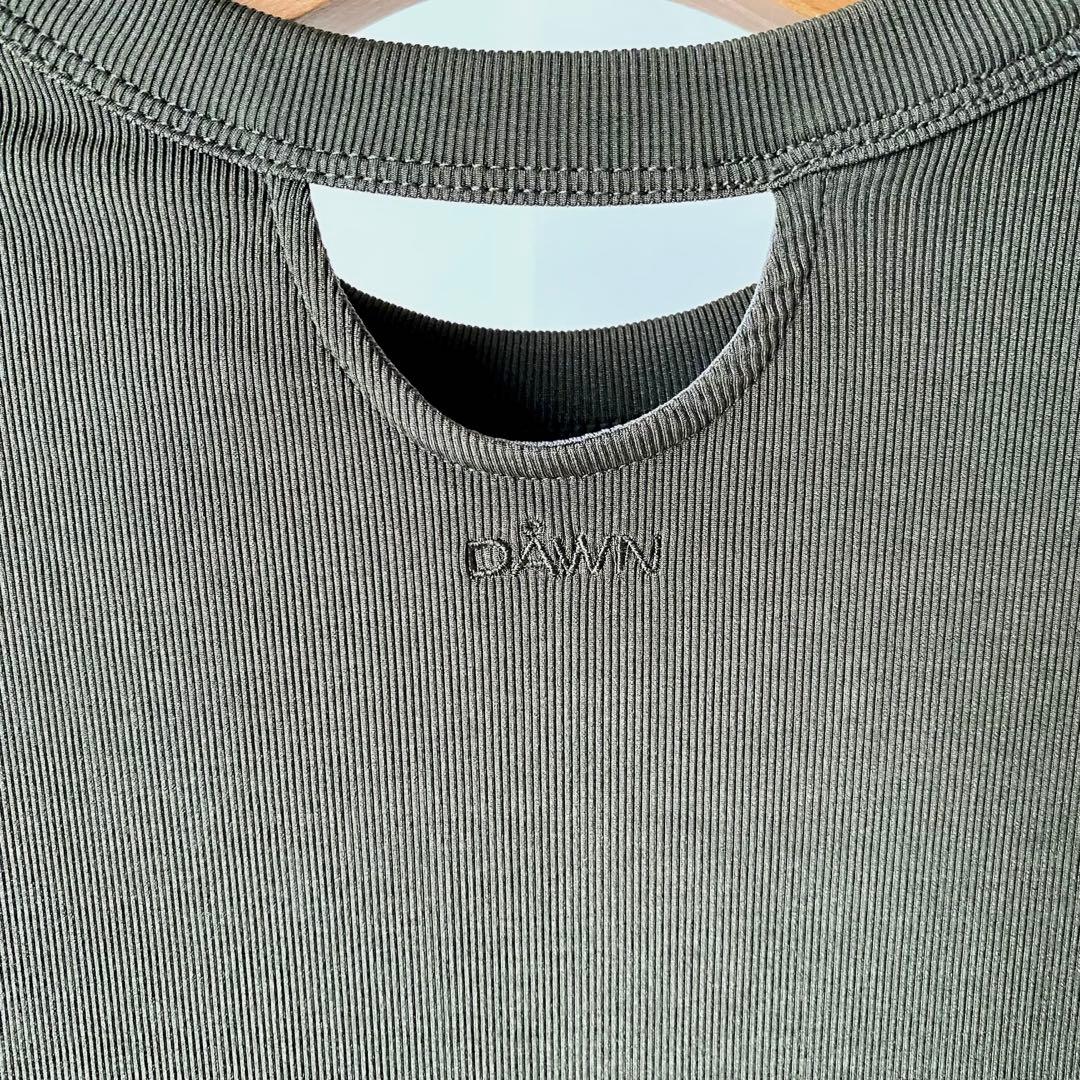 DÅWN No.4 CUP IN SHORT SLEEVES カーキ　トップス