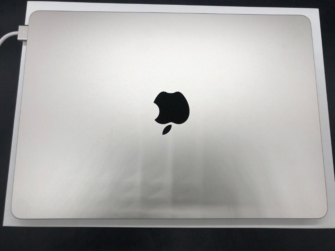 ジャンク Apple Macbook Air 2022 13.6インチ M2