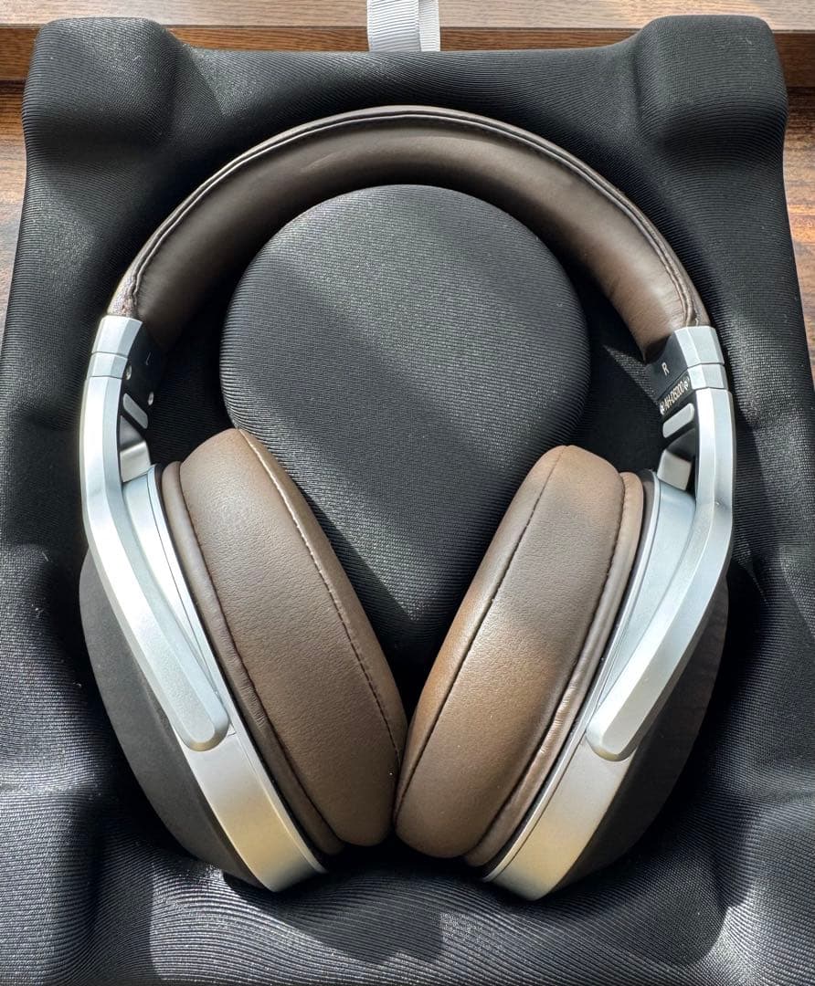 ブルースドッグ ★美品★DENON AH-D5200 密閉型ヘッドホン