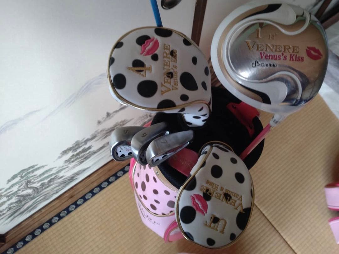 Venere Venus's Kiss ゴルフバッグ ピンク　ゴルフクラブ6本