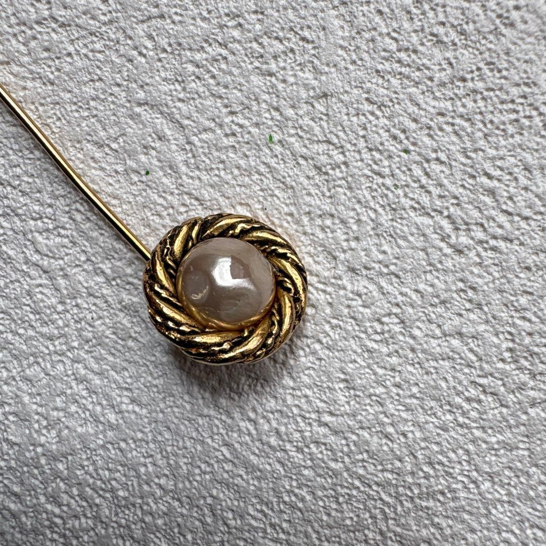 ✨CHANEL brooch✨シャネルブローチ❤️シャネルピンブローチ　GOLD