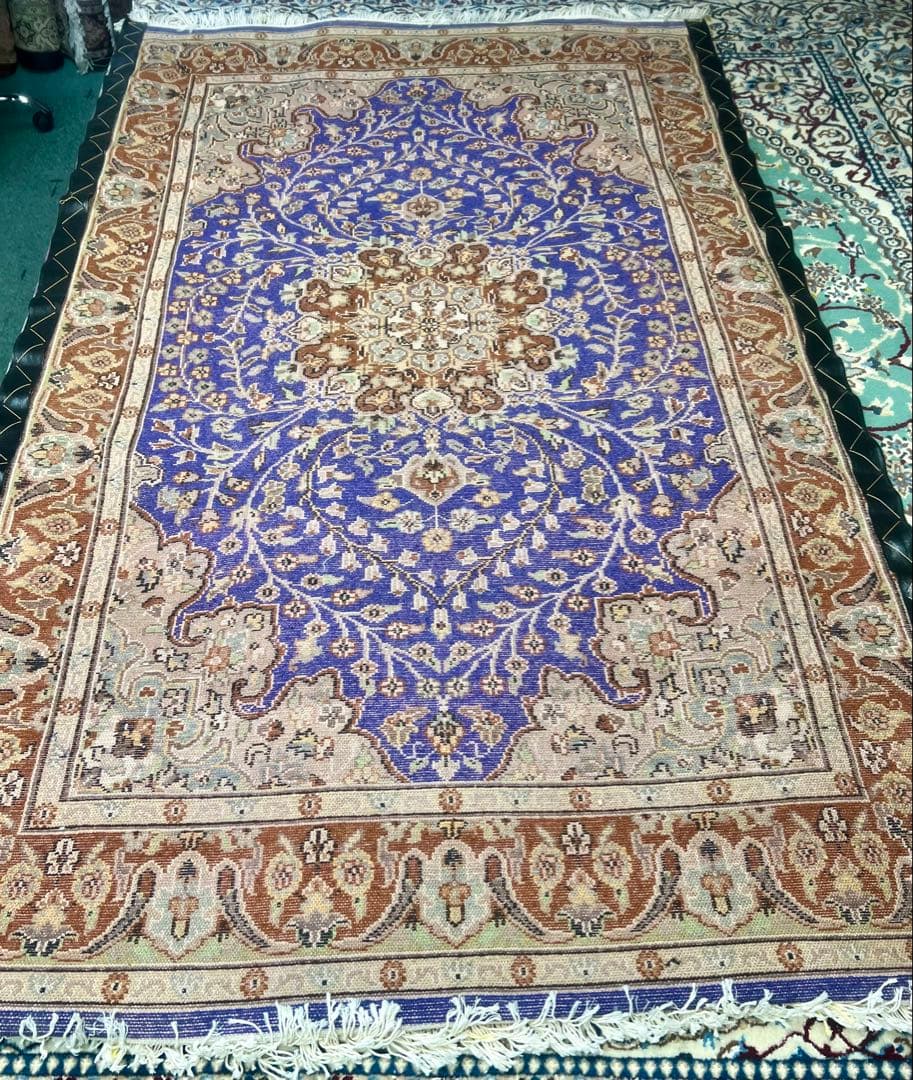 美しいデザインのパキスタンウールラグ/サイズ:190x120cm…. ak7。