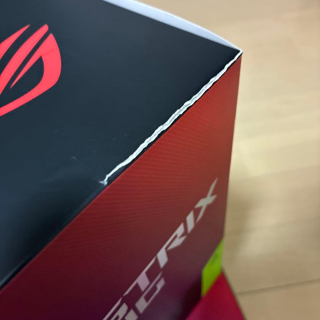 ASUS RTX 4090 ヒートシンク　3連　ファン　バックプレート　LED