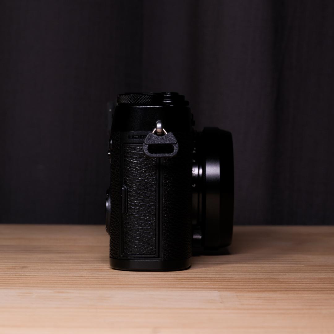 富士フイルムX100F ブラック【中古美品＆付属品多数】