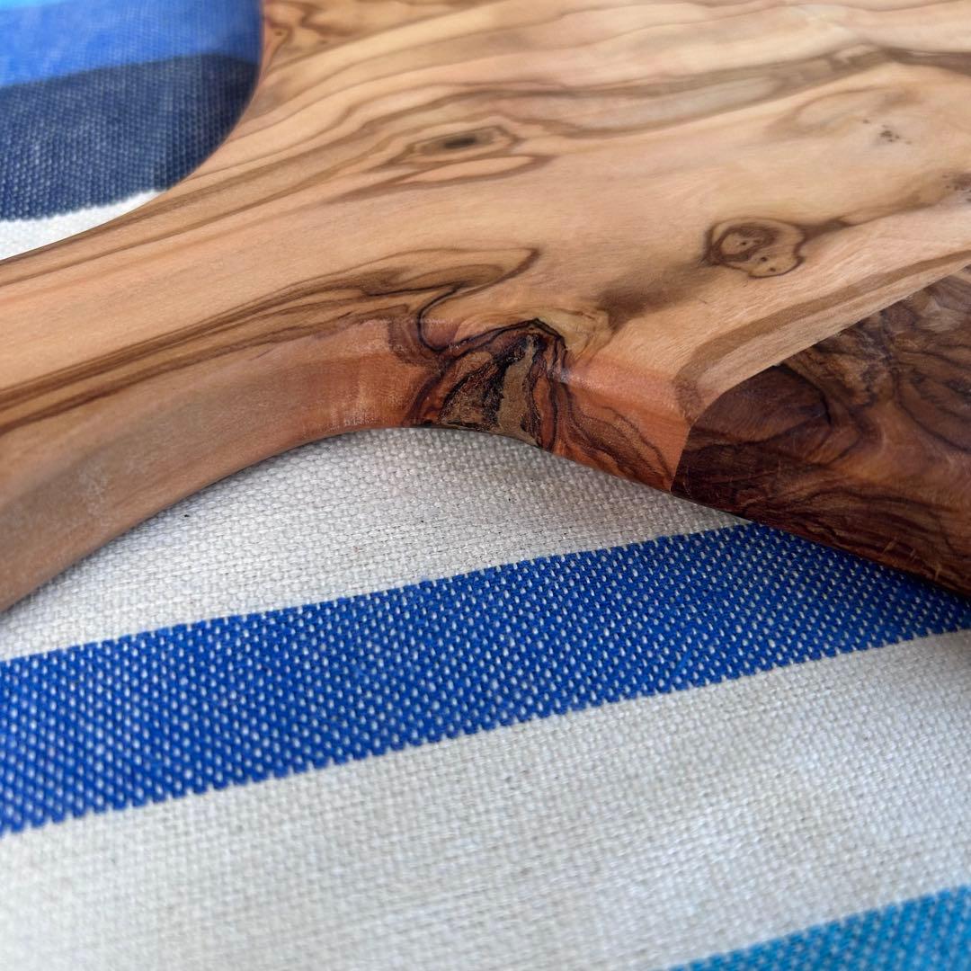 オリーブの木　ピザボード　つぎはぎの人生　約φ32.5cm