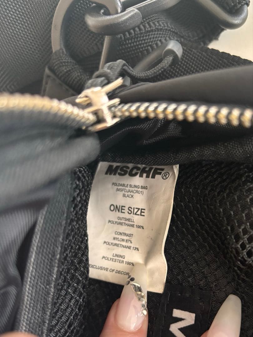 MSCHF ショルダーバッグ ボディバッグ スリングバッグ