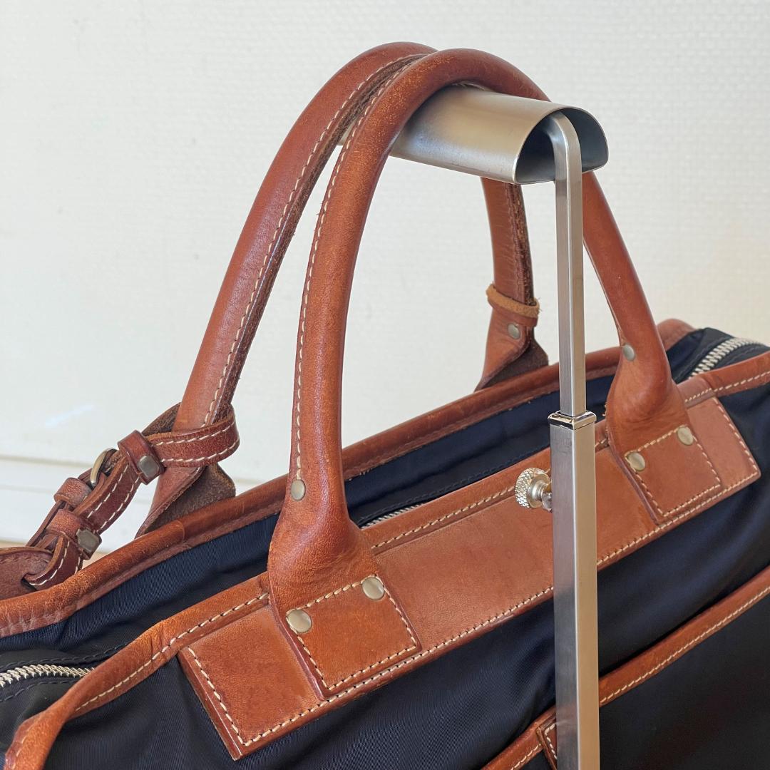 【美品・定価72,600円】フェリージ 8637/2/ds ネイビー