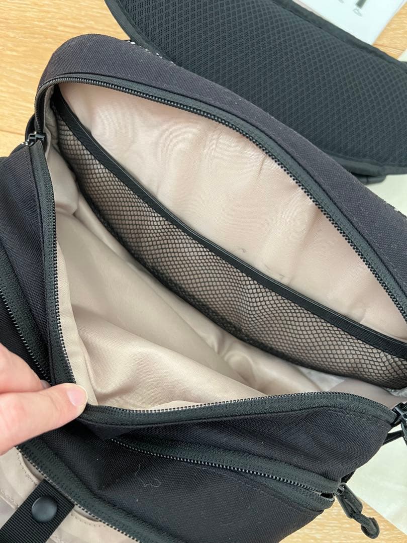 値下げ不可 Hugooハグー　ヒップシート　ブラック　ベージュ