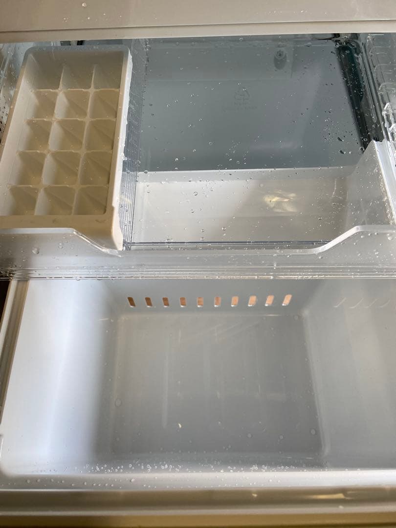 11h40. TOSHIBA 153L 冷凍冷蔵庫 GR-U15BS 2023年