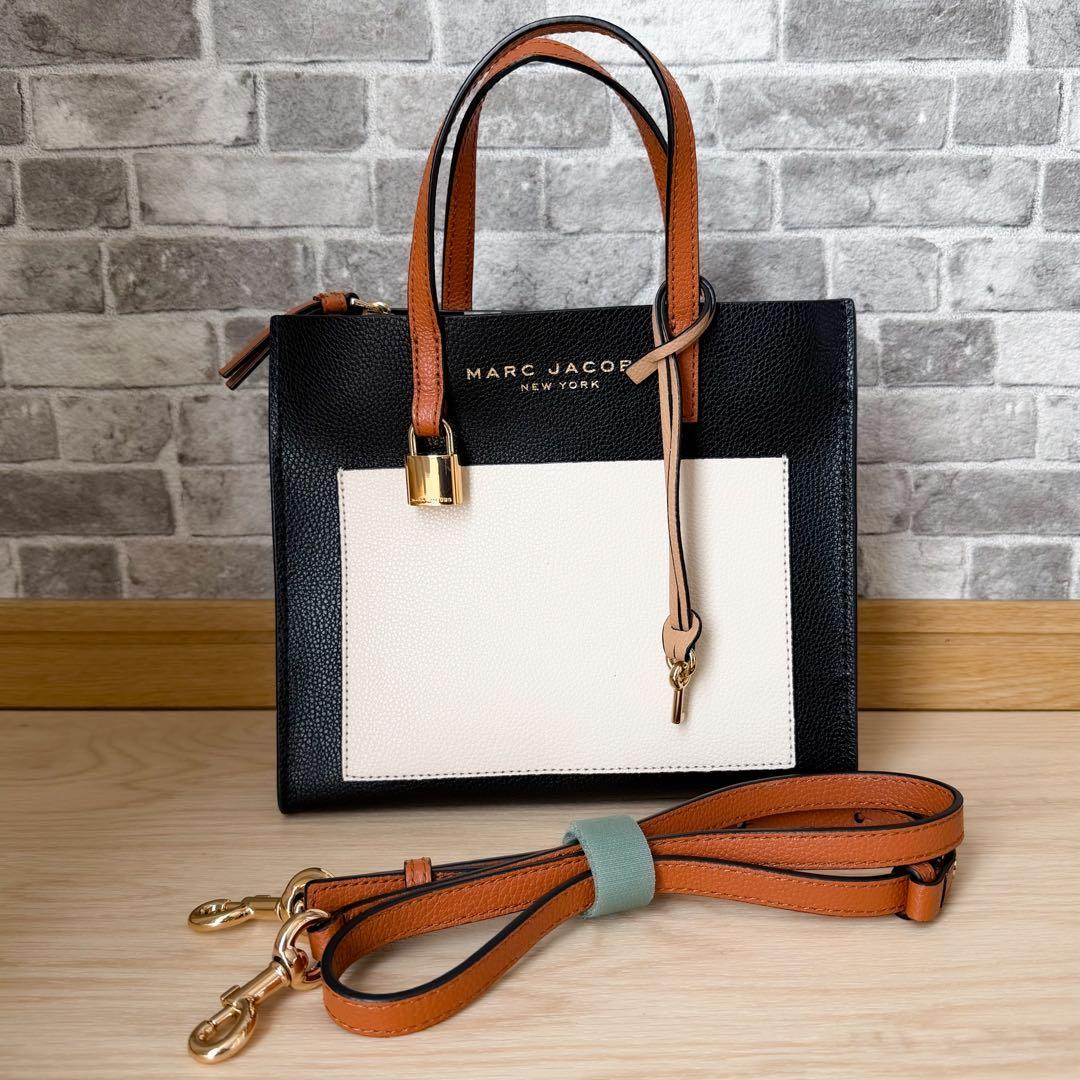 土日限定値下【美品】MARC JACOBS　ミニトートバッグ　ブラック×ベージュ