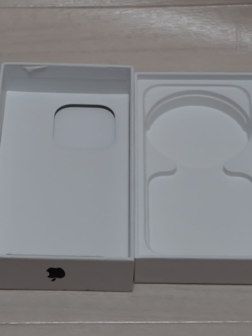 iPhone 15 Pro 512GB ブラックチタニウム 美品 SIMフリー