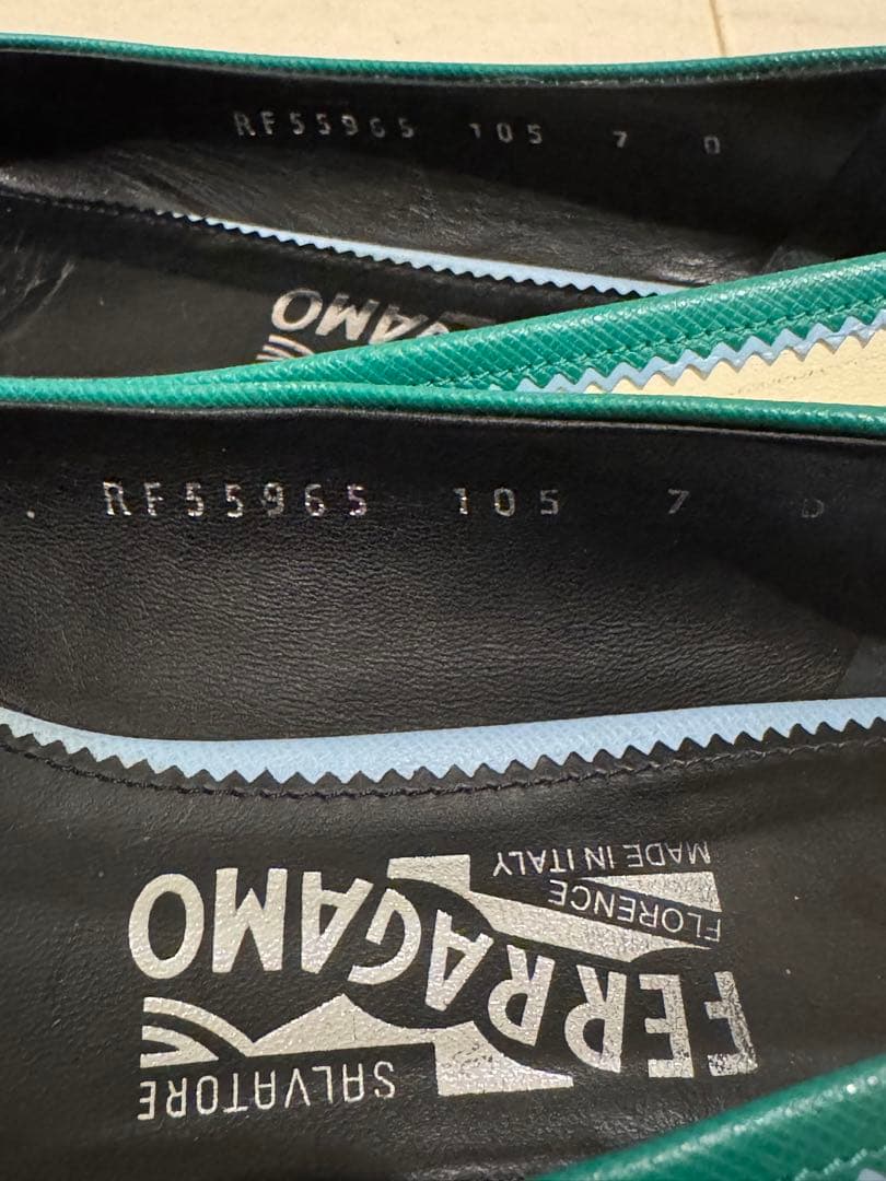 Ayaさま専用 定価9万円 フェラガモ VARINA ヴァリナ バレエシューズ