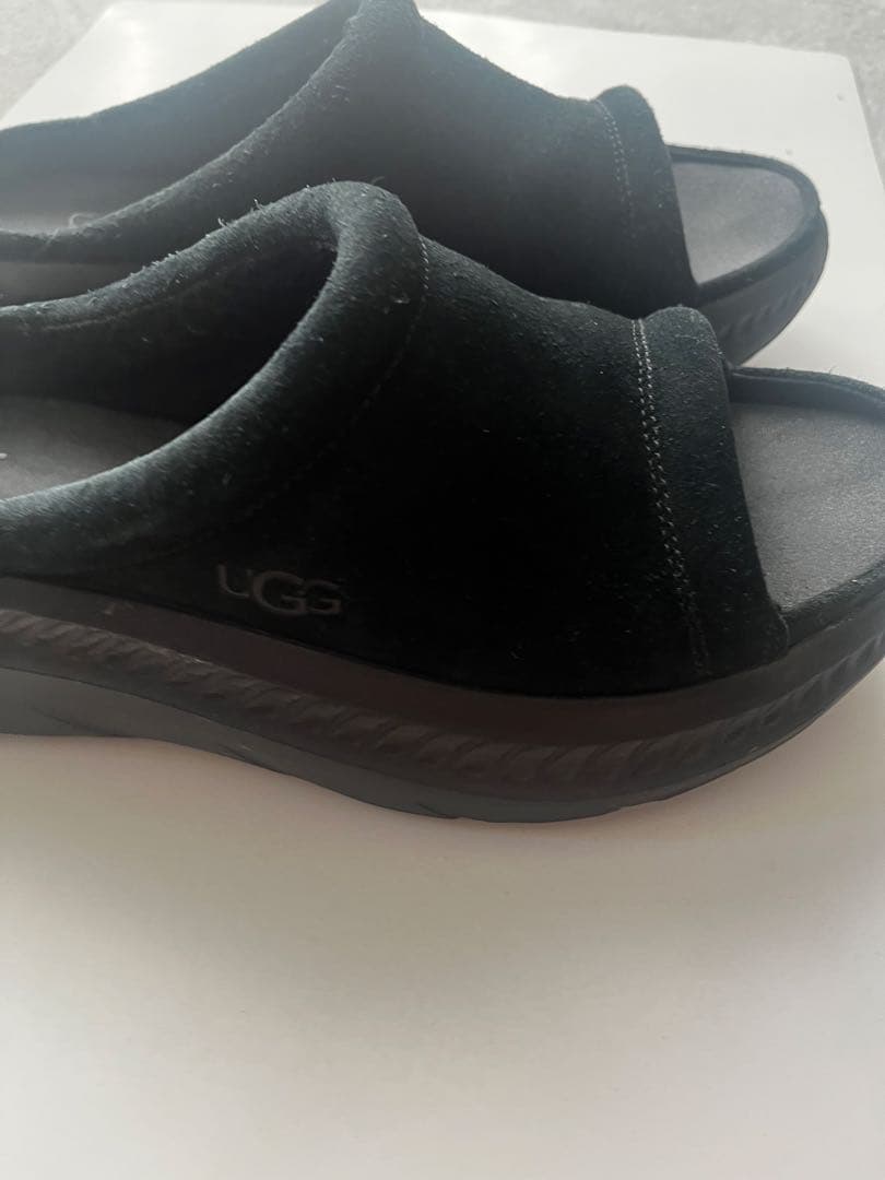 UGG サンダル CA805 V2 スライド ユニセックス　25cm