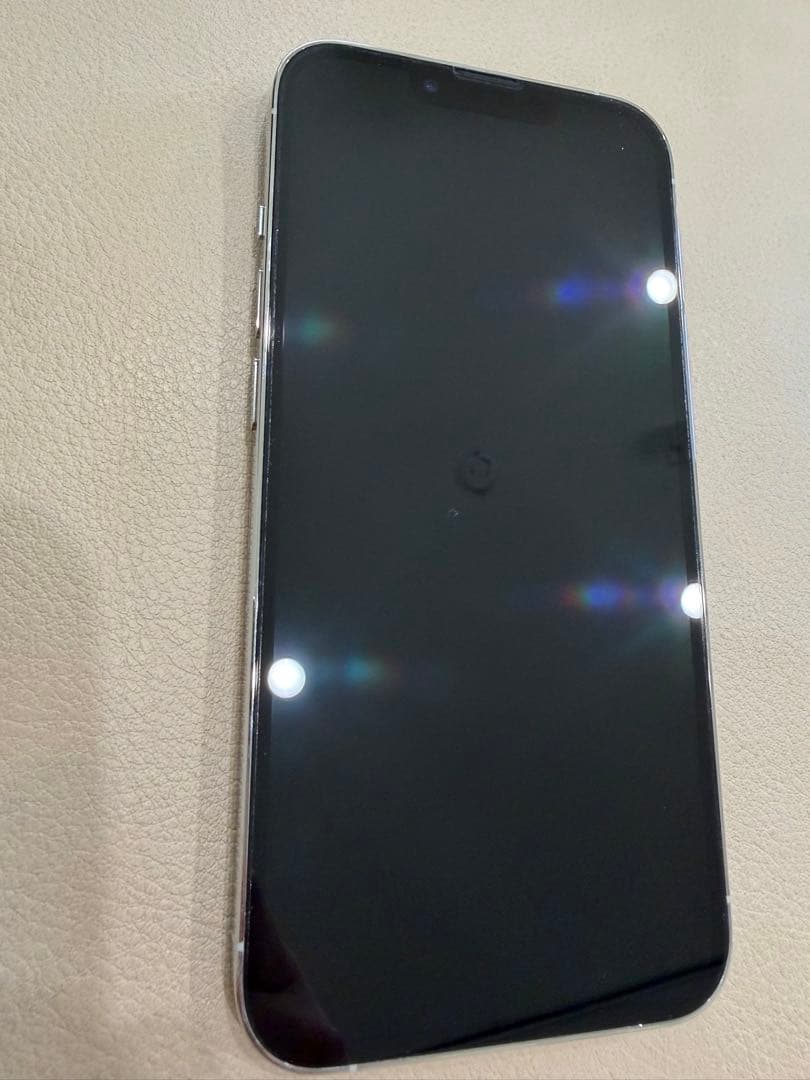 iPhone 13 Pro 背面ひび割れあり