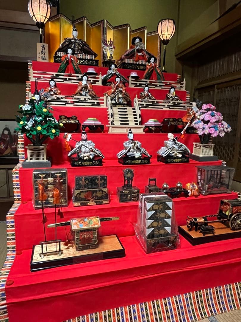 ①雛壇　7段飾り　春童作　吉野雛