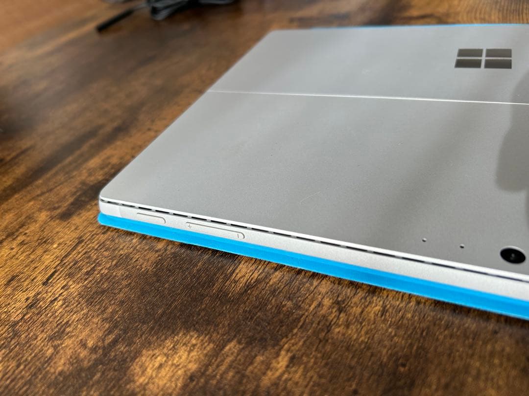 Windowsタブレット本体 Microsoft Surface Pro 5 Windows11