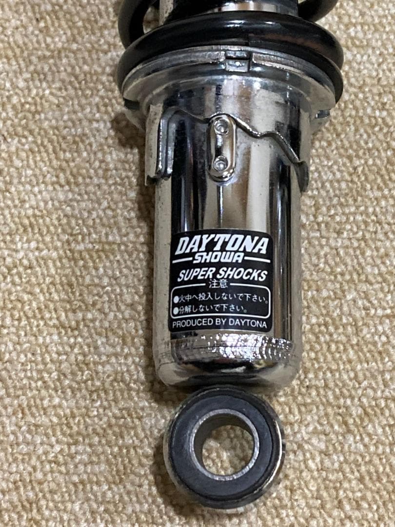 SR400用　DAYTONA サスペンション　（SHOWA製）