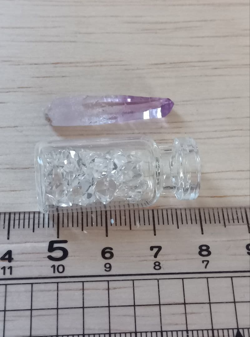 【レア】【希少】ベラクルスアメジスト　ハーキマーダイヤモンド　小瓶入り　美品