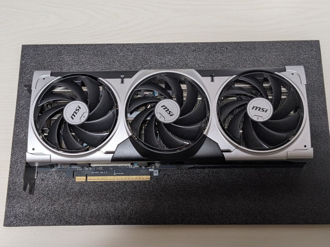 グラフィックボード・グラボ・ビデオカード MSI GeForce RTX 5070Ti Ventux 3X OC