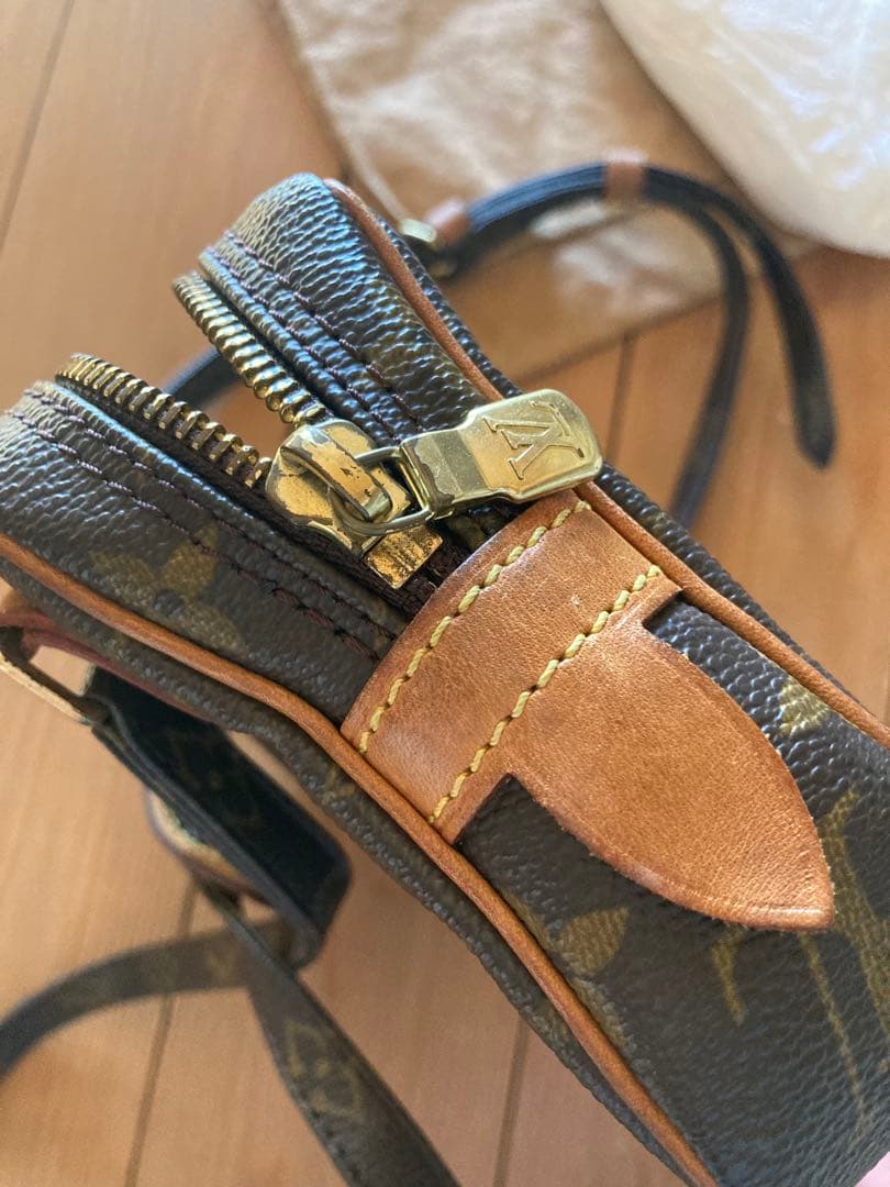 Louis Vuitton ルイ・ヴィトン　ショルダーバッグ モノグラム