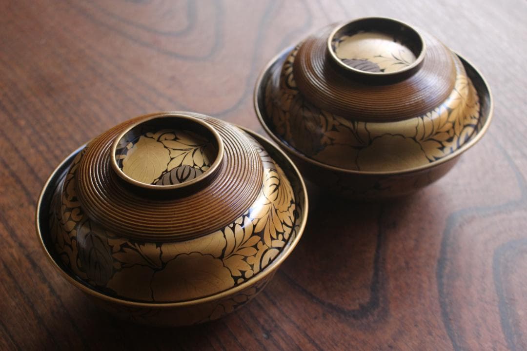 小傷あり！風情ある千筋糸目に極上桐花蒔絵の映えるお椀2点（検輪島塗懐石椀雑煮椀