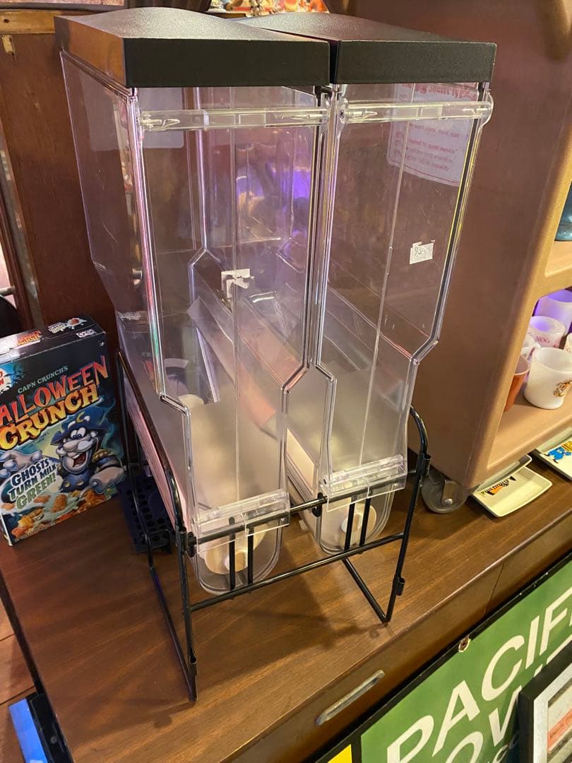 激レア！ケロッグ　シリアルディスペンサー　大容量　アメリカ　ホテル　業務用