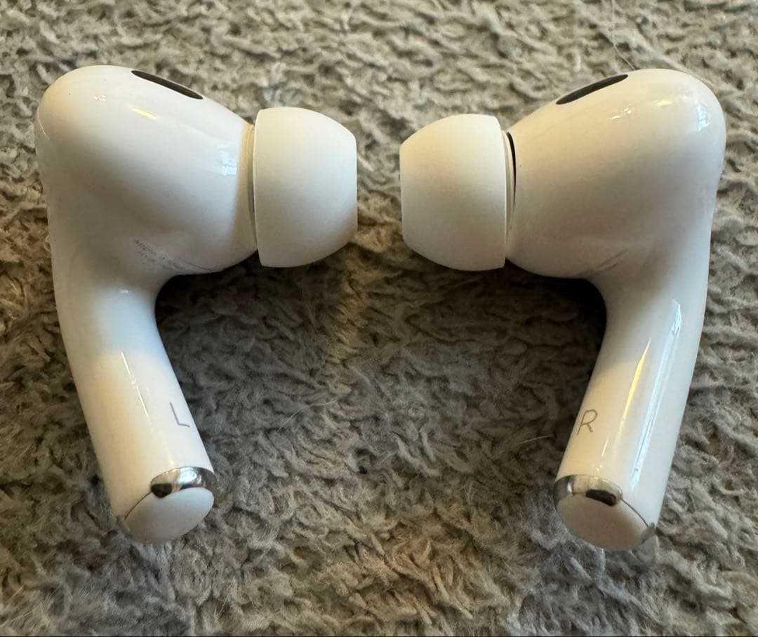 Apple AirPods Pro第2世代、AZLAイヤーピース付き