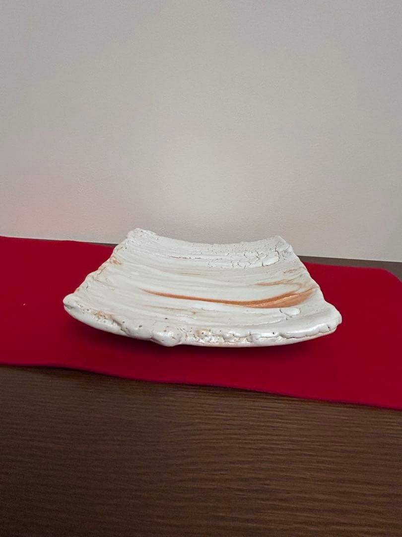 堀一郎作　志野四方皿