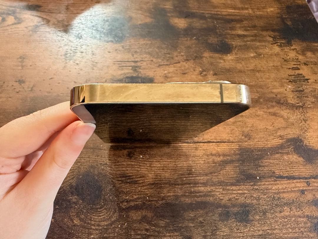 iPhone 13 Pro 128GB ゴールド 背面割れ