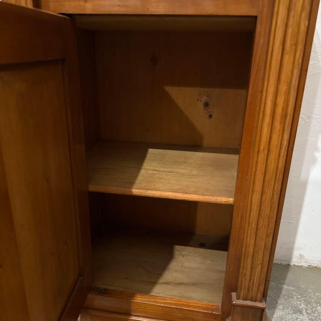 年末年始saleヴィンテージ　木製サイドテーブル　引き出し／扉収納付き