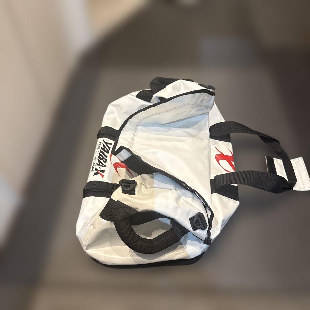 YABAX ヤイバ　ボストンバッグ ホワイト/ブラック