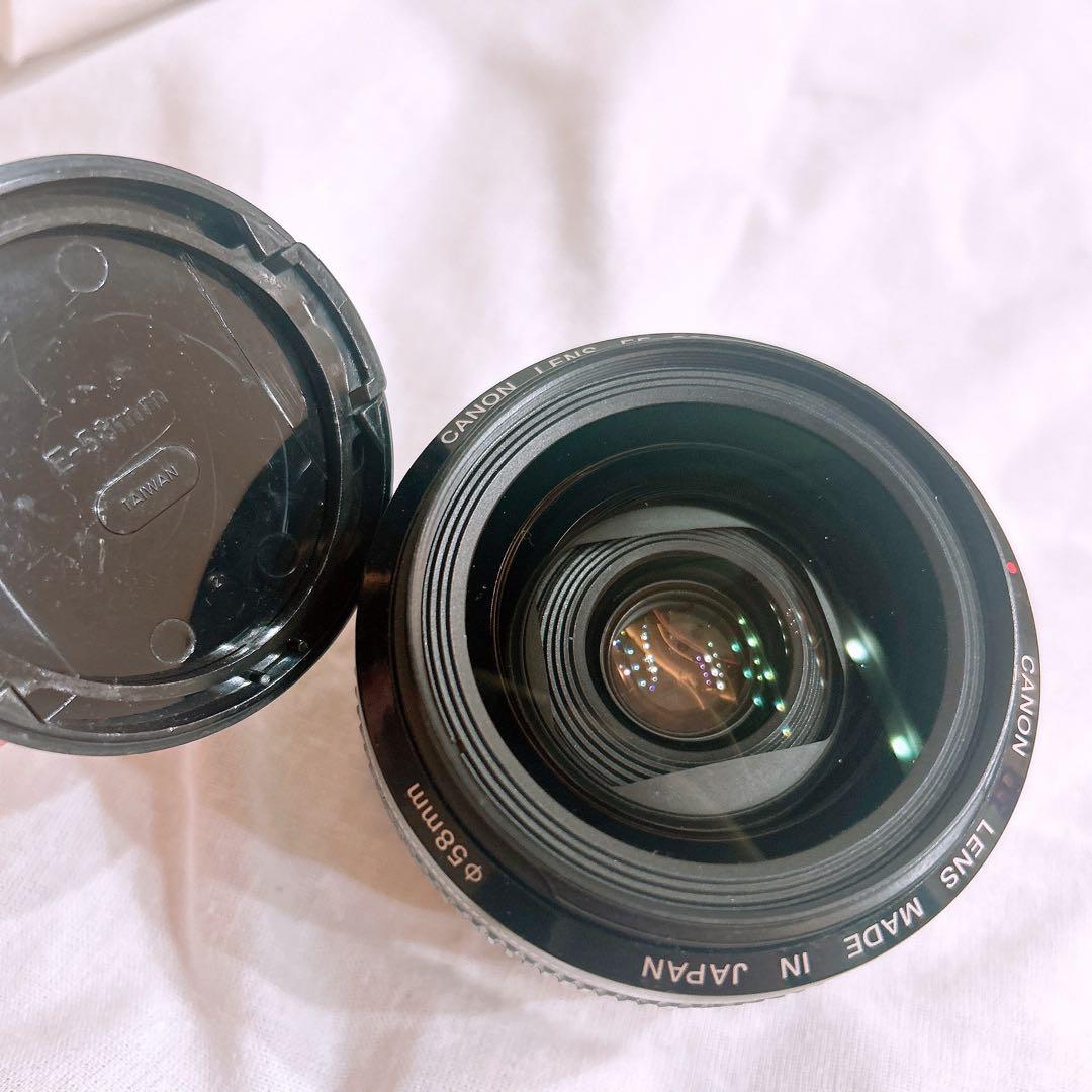 Canon EF 28mm f/1.8 レンズ