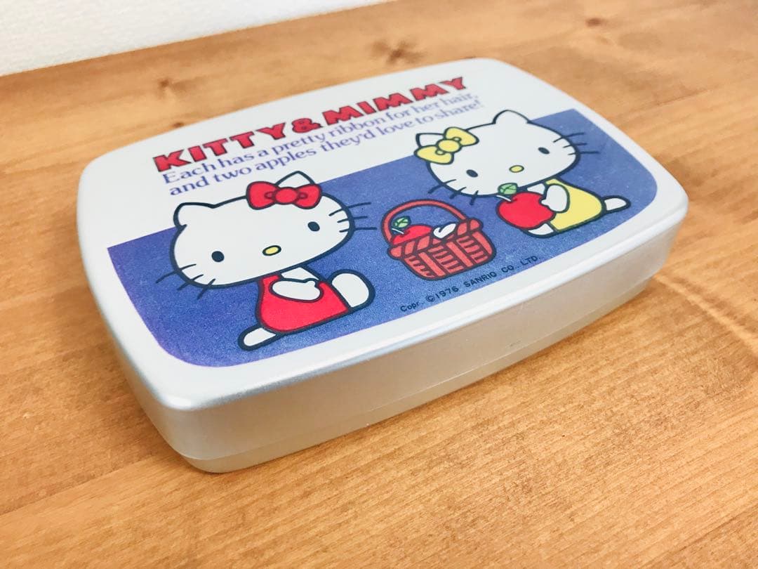 【当時物/レア】サンリオ　ハローキティ　弁当箱　昭和レトロ