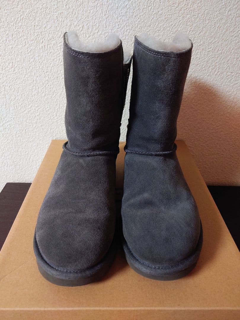 限定価格 美品 UGG ムートンブーツ SPARKLE ZIP