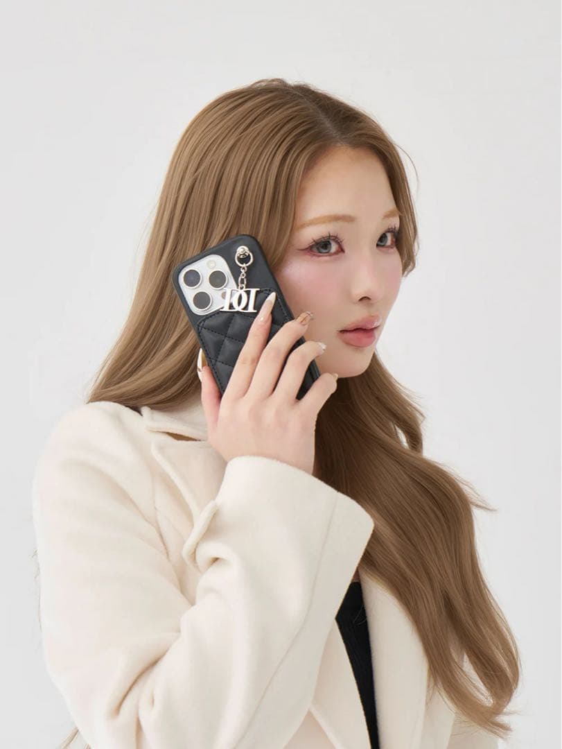 キルティングミラーDDチャームiPhoneケース 16pro ブラック