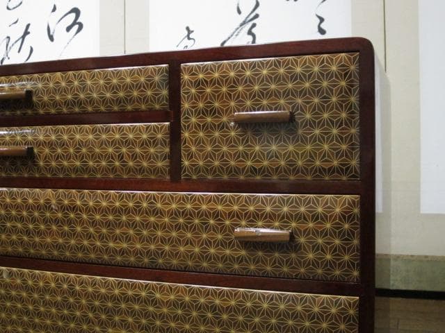 皇室献上品 伝統工芸 箱根寄木細工 木象嵌 麻の葉文様 民芸 箪笥 26万円